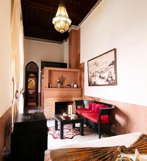 سوییت لوکس, Riad Alili