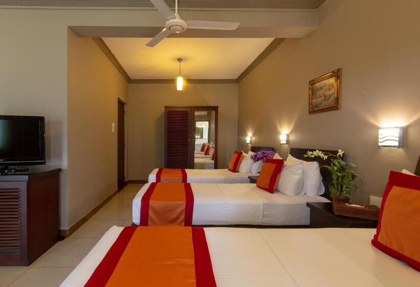 Трехместный Номер Deluxe, Kings Ridge Kandy