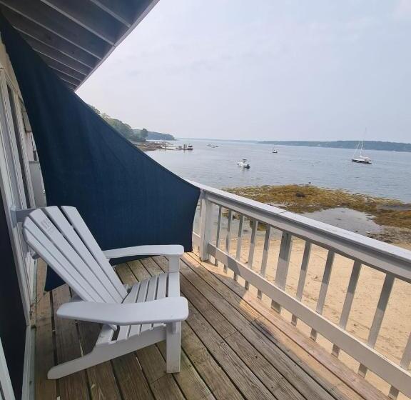 Четырехместный Номер Стандарт Вид на Море, Smuggler's Cove Inn