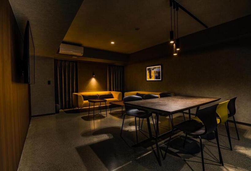 带按摩浴盆的套房, Randor Hotel Namba Osaka Suites