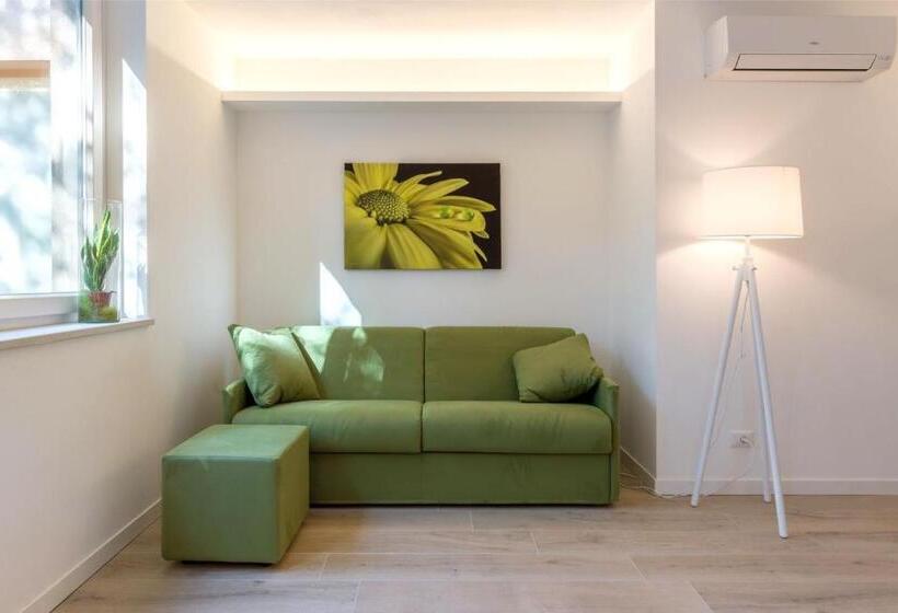 استودیوی سوپریور, Residence La Torre