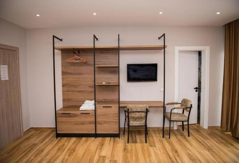 豪华三人间, Donantelo Hotel Vlore