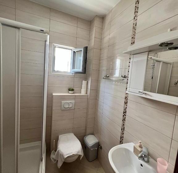 آپارتمان 1 خوابه با بالکن, Apartments Sirena