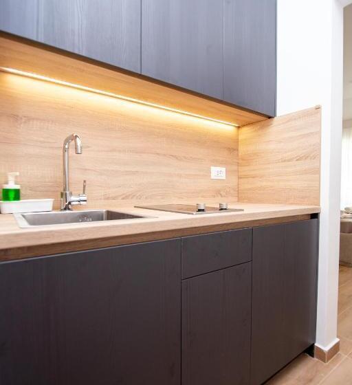 آپارتمان لوکس 1 خوابه, Apartments Sirena