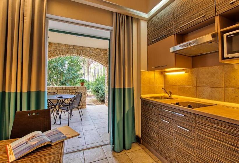 Апартаменты Комфорт 1 Спальня, Zaton Holiday Resort