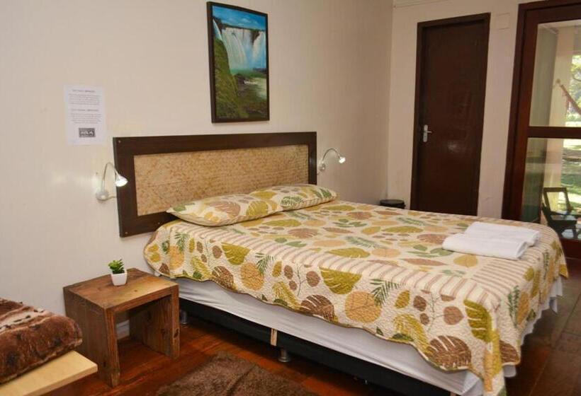 اتاق لوکس, Iguassu Eco Hostel   Iguassuecohostel   Eco Suítes