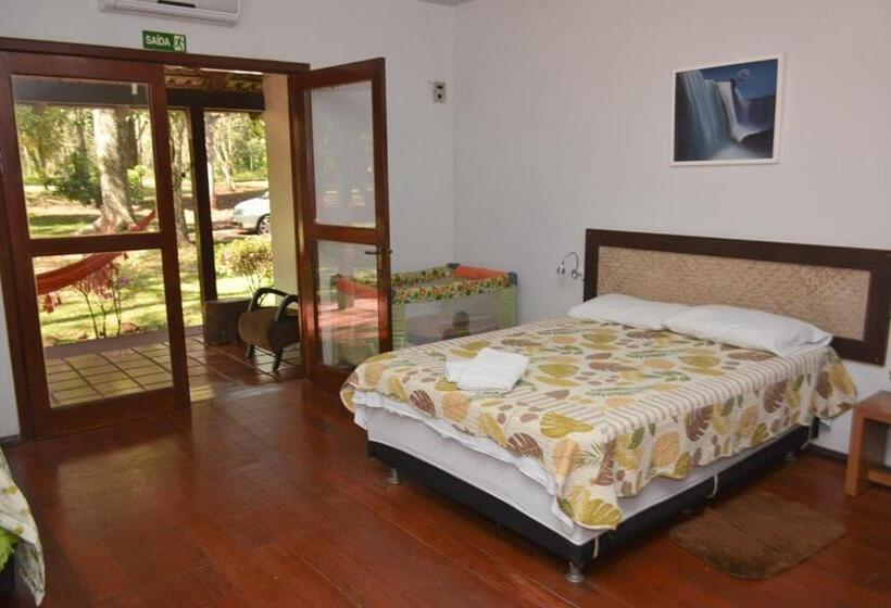 اتاق لوکس, Iguassu Eco Hostel   Iguassuecohostel   Eco Suítes