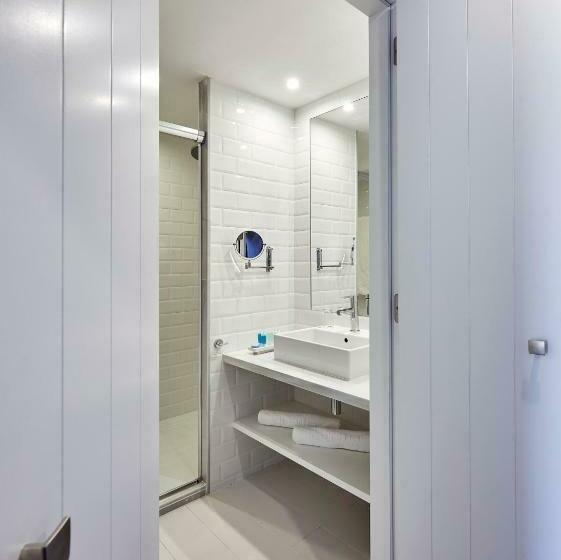 장애인을 위한 스탠다드 룸, Delamar 4* Sup - Adults Only