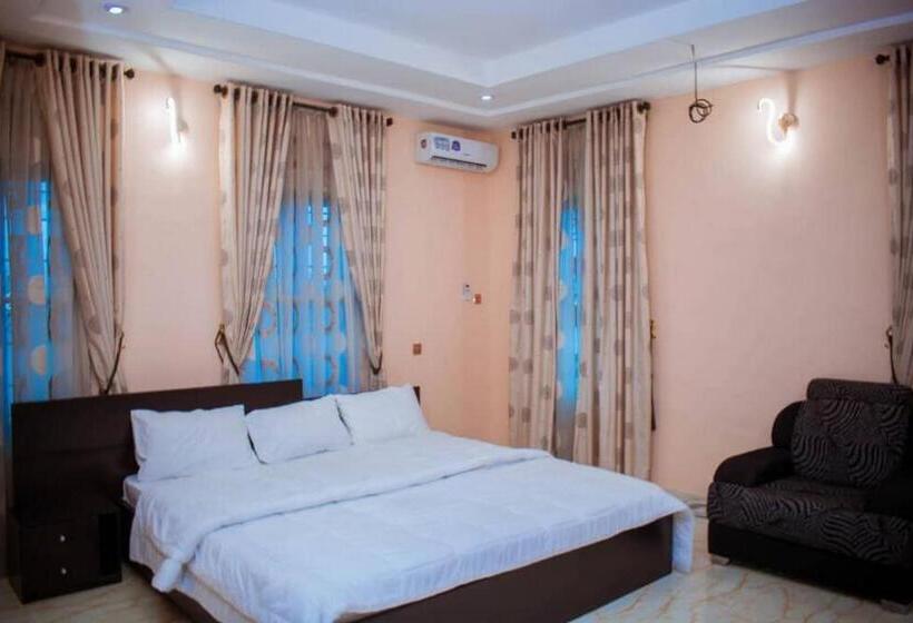 اتاق استاندارد چهار تخته, Room In Lodge   Mexiloyd Suites Queen Apartment