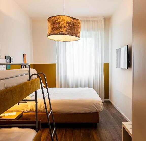 اتاق استاندارد چهار تخته, Lu. B&b