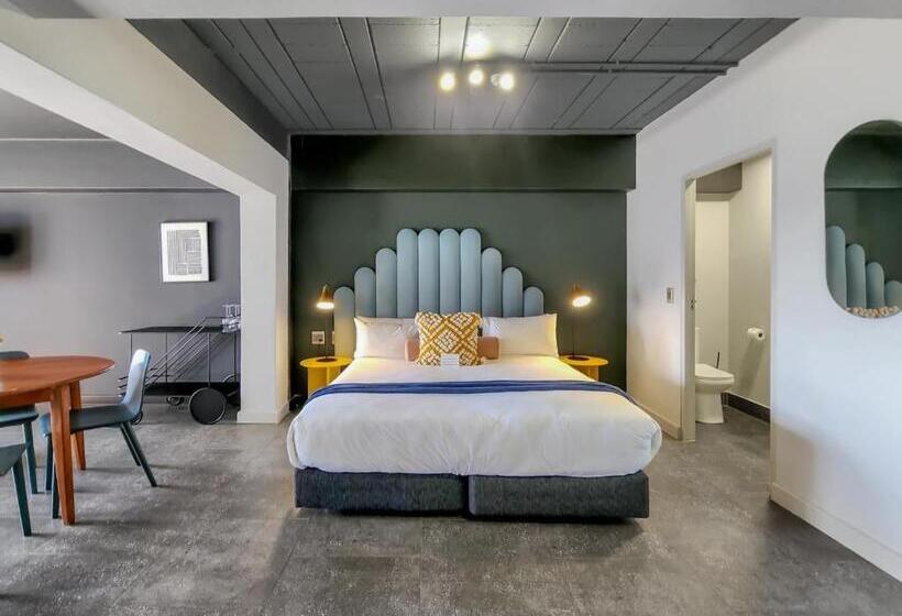 1 Bedroom Penthouse Apartment, Blackbrick Cape Town Foreshore