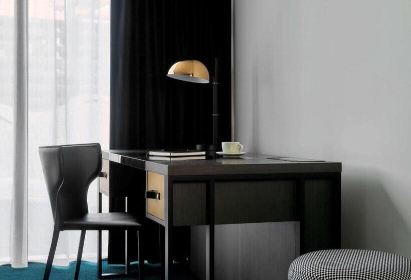 수피리어 스위트, Movenpick Hotel Melbourne On Spencer