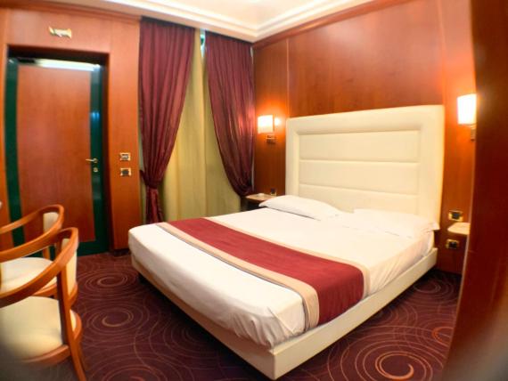 اتاق استاندارد, As Hotel Monza
