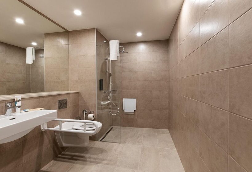 Номер Стандарт Адаптированный для Инвалидов, B&b Hotel Oftringen