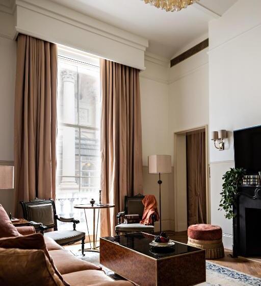 ロイヤルスイート, Nomad London
