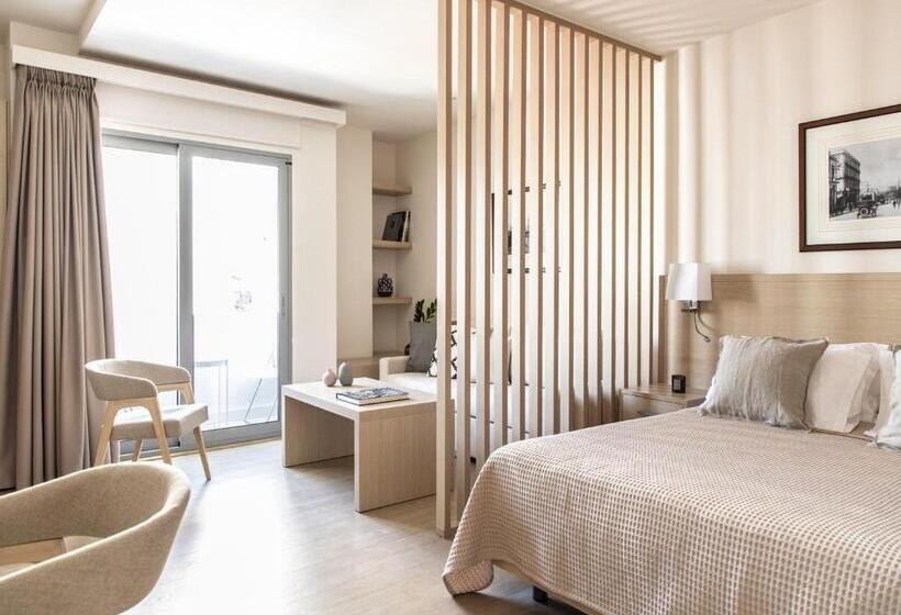 سوییت جونیور, Gallery Suites & Residences