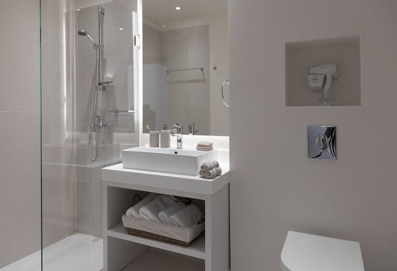 اتاق استاندارد, Gallery Suites & Residences