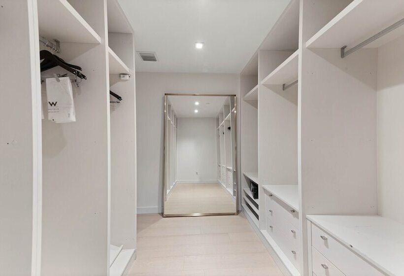 3 Bedroom Suite, W South Beach