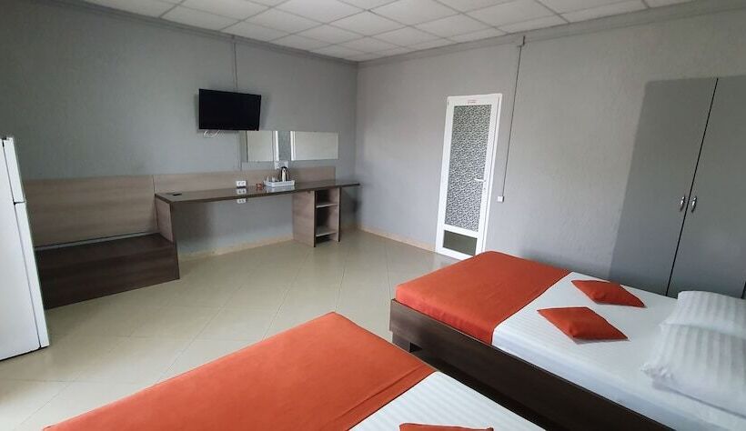 Номер Стандарт 2 Двуспальные Кровати, Nar Motel