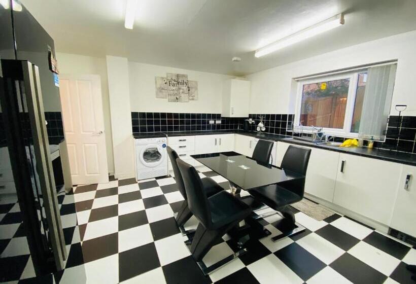 Дом 1 Спальня, Birmingham Guesthouse