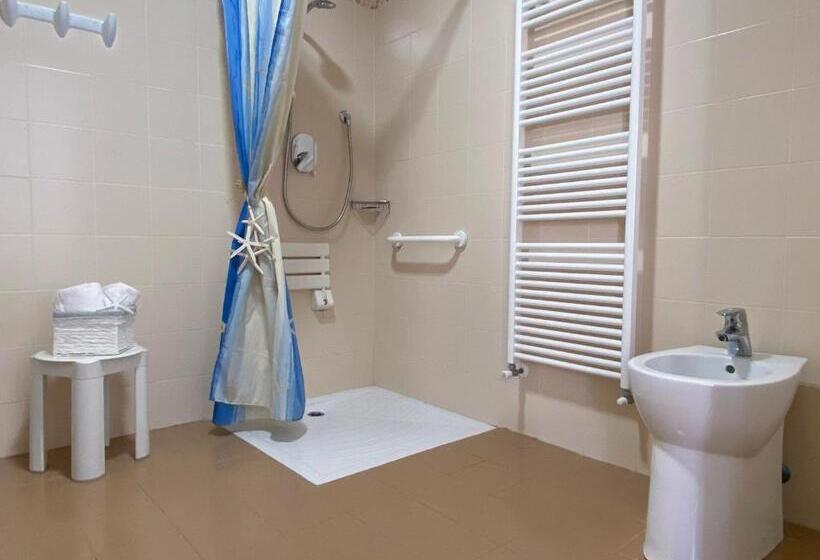 Номер Стандарт Трехместный, Villa Paolina Resort