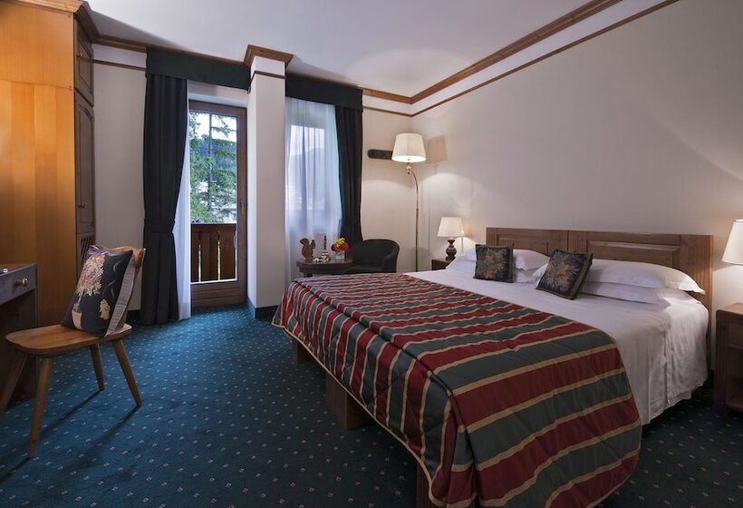Номер Стандартный с Видом, Boutique Hotel Villa Blu Cortina D Ampezzo