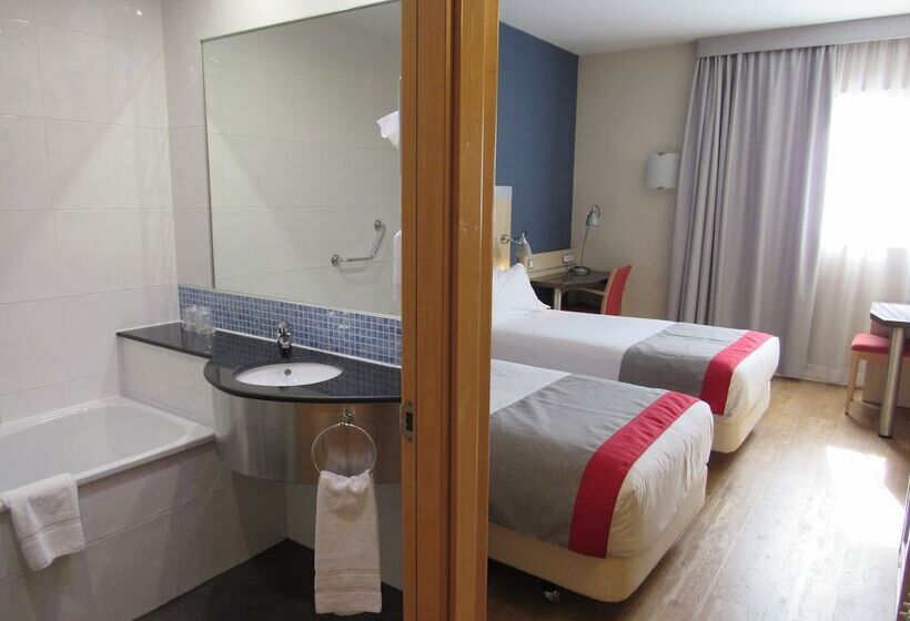 Номер Стандарт, Holiday Inn Express Sant Cugat, An Ihg
