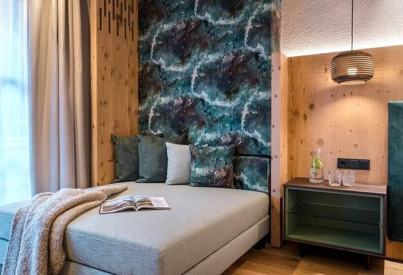 Номер Deluxe с Балконом, Quality Hosts Arlberg Hotel Zur Pfeffermühle