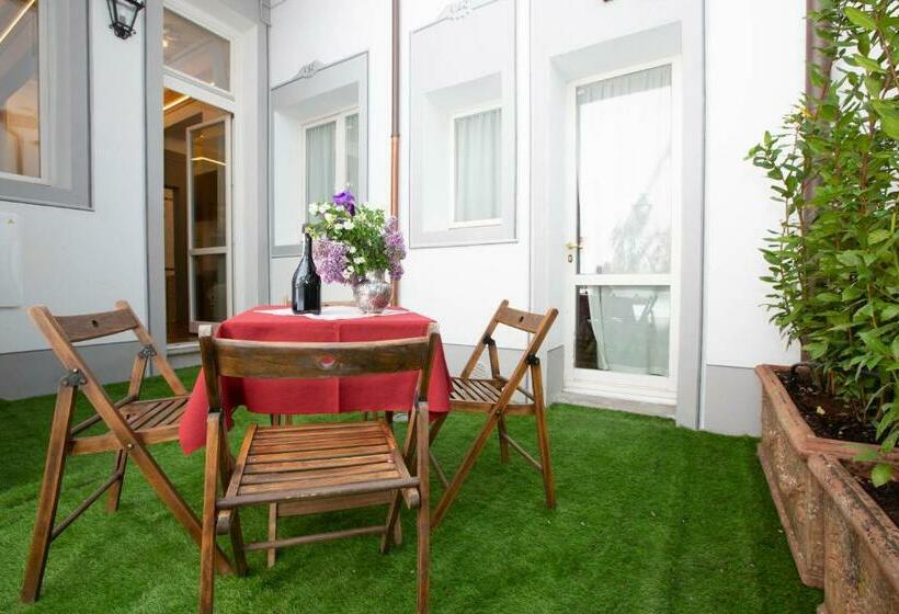 Suite with Terrace, Villa Tortorelli