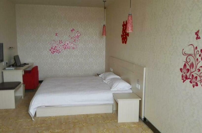 Номер бизнес-класса, Thank Inn Chain Hotel Hebei Shijiazhuang Lingshou Town Wanhao