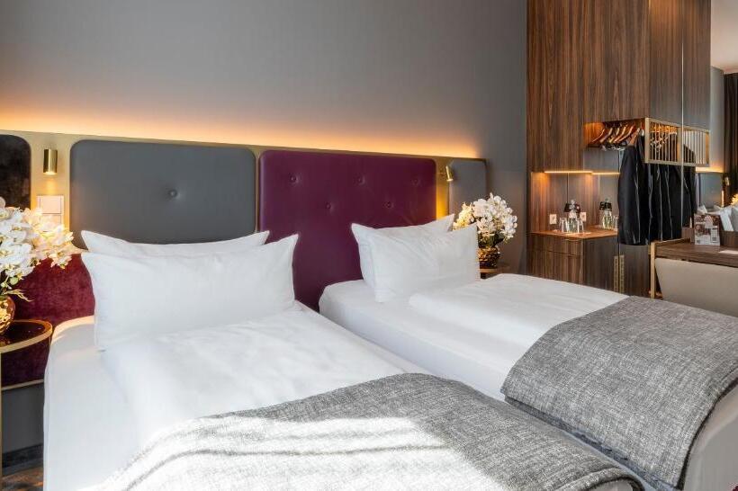 Номер Стандарт, Plaza Premium Munchen