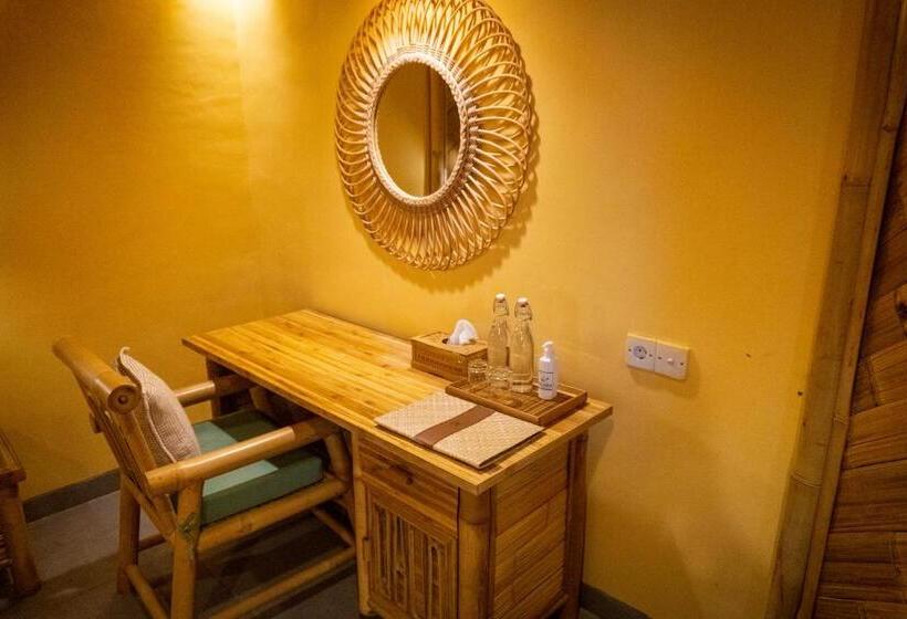 Люкс 2 Спальни, Elang Hillside Bamboo Villas