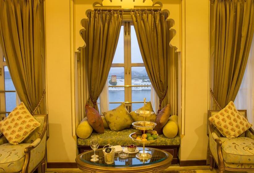 سوییت لوکس, Taj Fateh Prakash Palace Udaipur