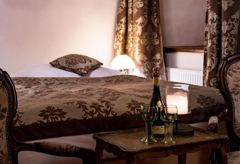 Номер Стандарт Трехместный, Zámek Kolštejn   Hotel Chateau Goldenstein