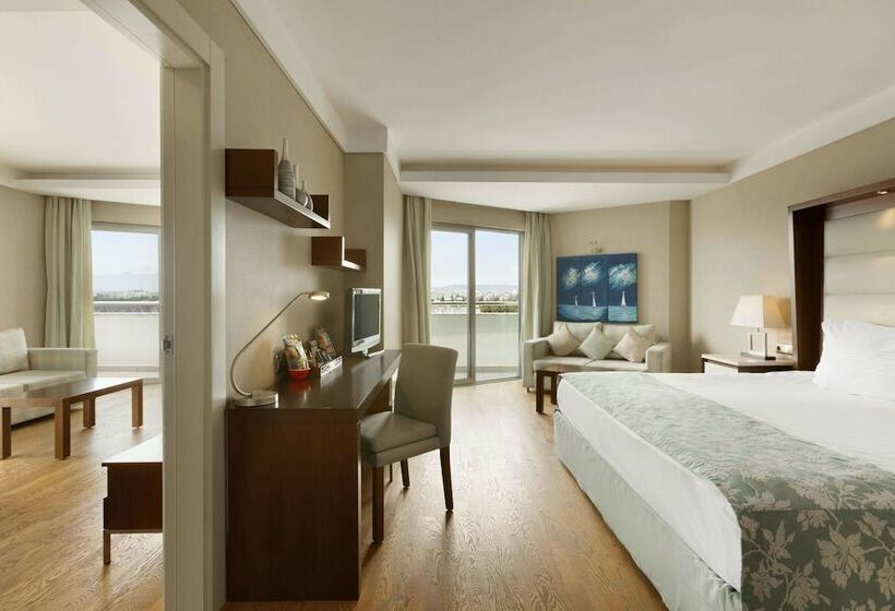 سوییت با چشم‌انداز دریا, Ramada Plaza Antalya