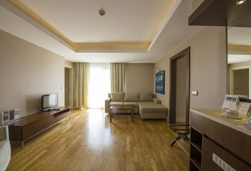 سوییت خانوادگی, Ramada Plaza Antalya