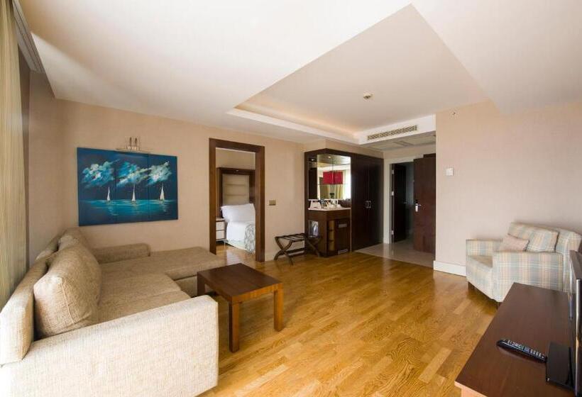 سوییت خانوادگی, Ramada Plaza Antalya