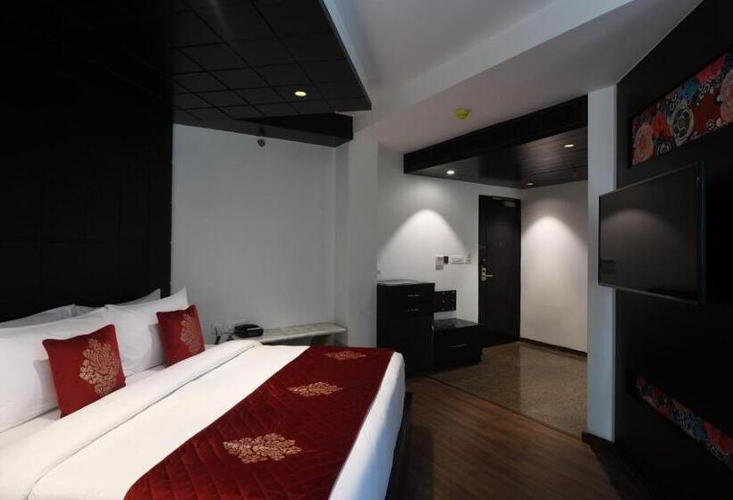 스탠다드 룸 킹사이즈 침대, Ramada By Wyndham Gangtok Hotel & Casino Golden