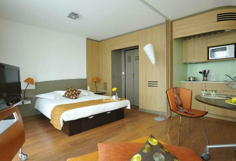 Семейное Студио, Aparthotel Adagio Nantes Centre