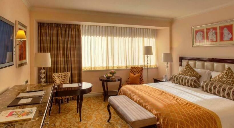 غرفة سوبيريور سرير كينج, Taj Cape Town