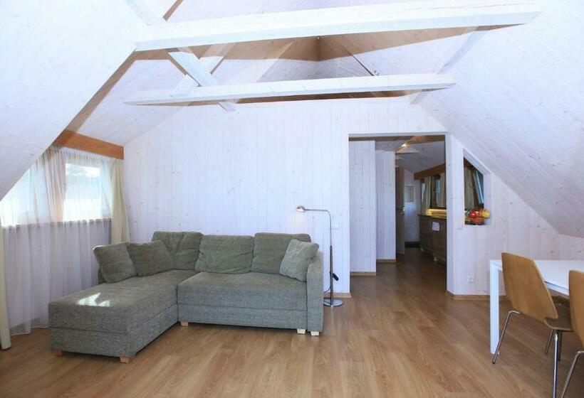 1 Bedroom Apartment Lake View, Vila Neringa