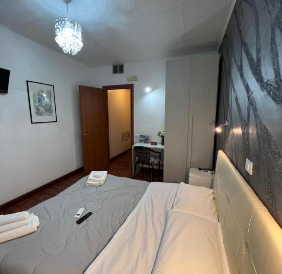 Номер Deluxe, Como