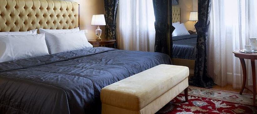 غرفة قياسية, Grande Bretagne  Nafplio
