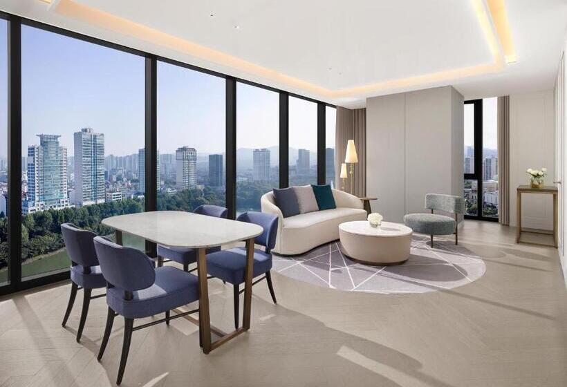 Люкс Executive Кровать Кинг, Sofitel Ambassador Seoul Hotel & Serviced Residences