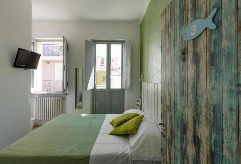 חדר סטנדרט עם מרפסת, Al Borgo Marinaro Guest House