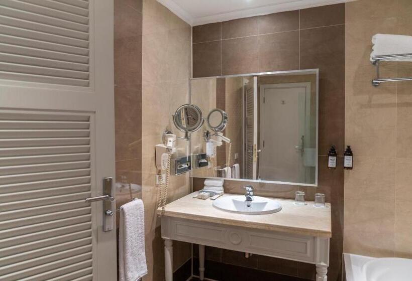 سوئیت رویال, Sunrise Crystal Bay Resort Grand Select