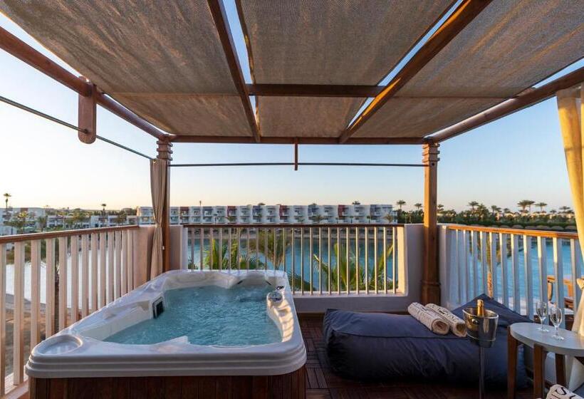 سوئیت کلاب, Sunrise Crystal Bay Resort Grand Select