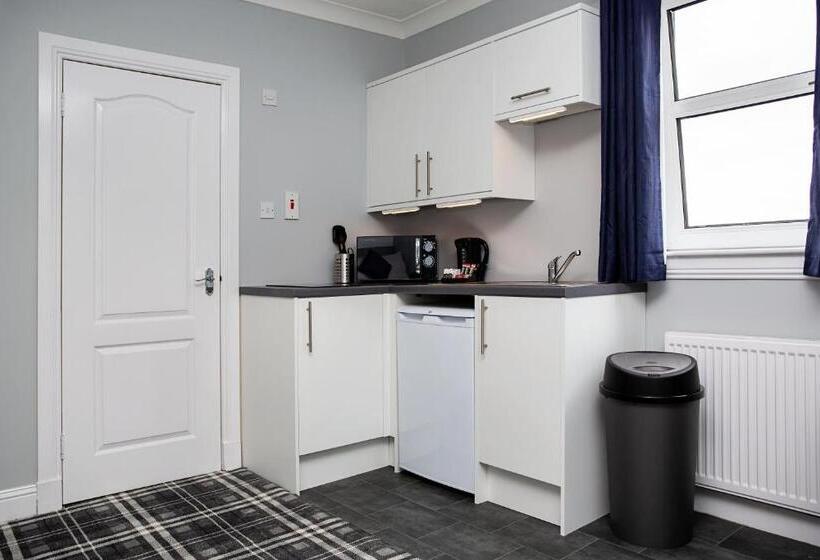 标准工作室, St Andrews Guest House