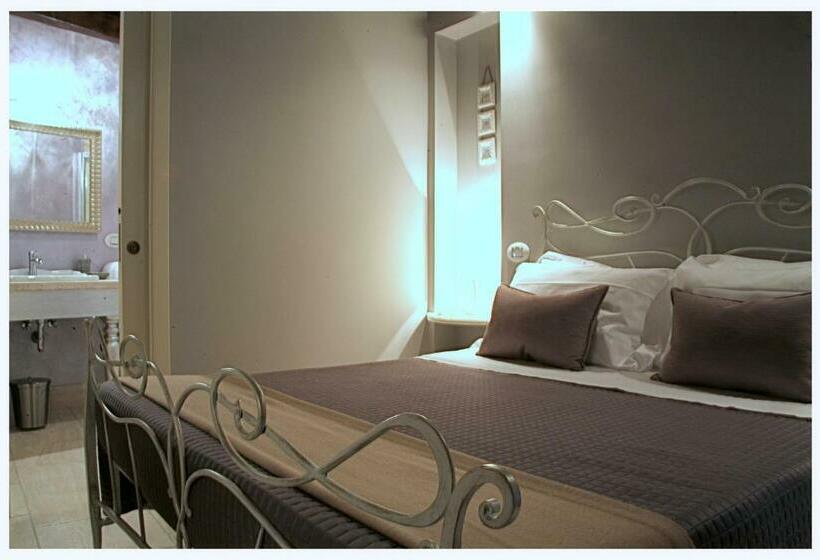キングサイズベッドのスタンダードルーム, B&b San Nicolò