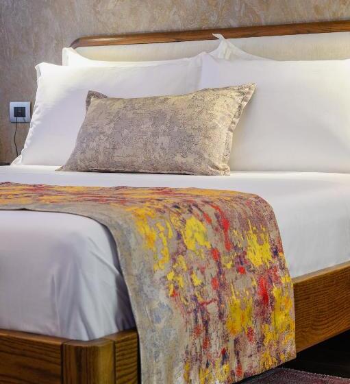 اتاق لوکس سه تخته, Chic Boutique Hotel Vlore